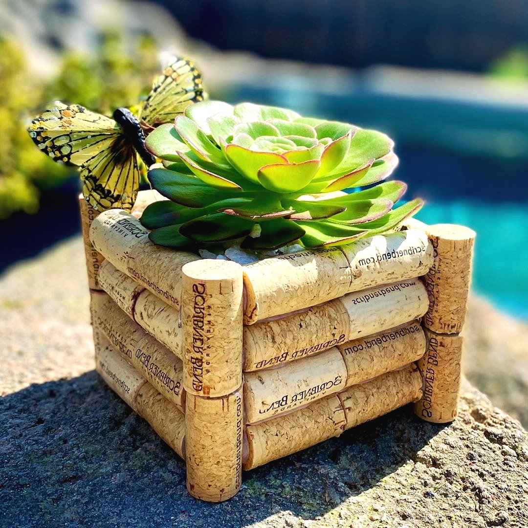 Необычное использование винных бутылок - фото 5