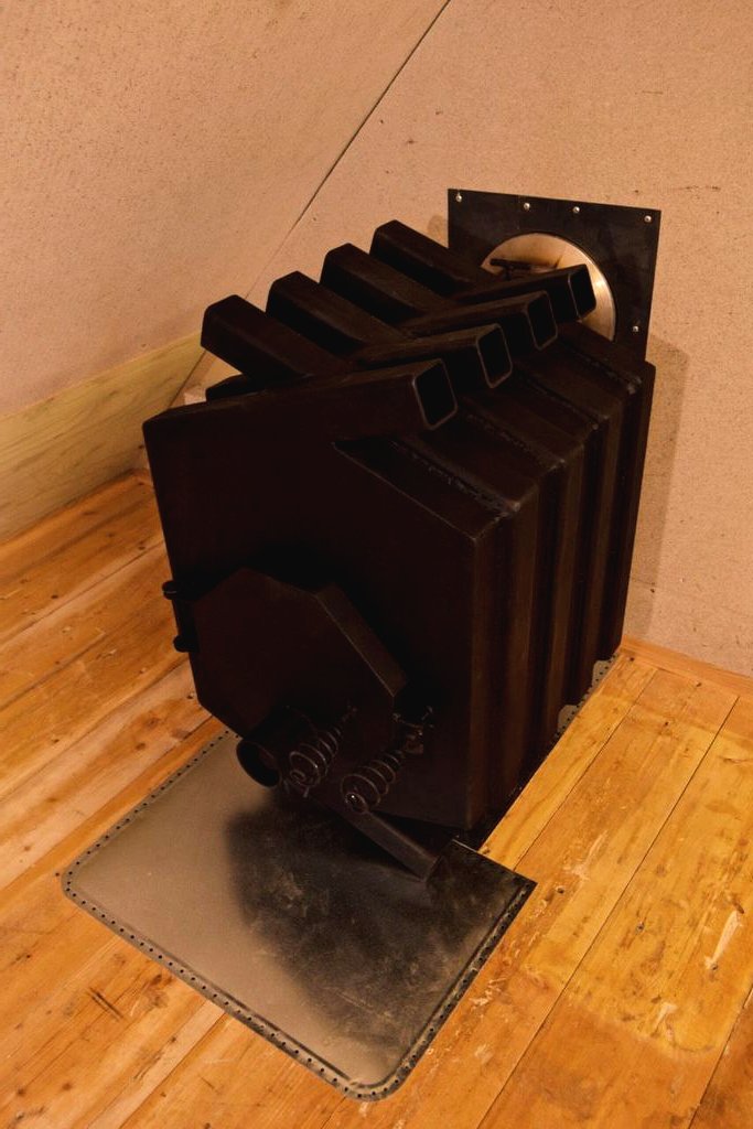 Необычная дровяная печь - фото 2