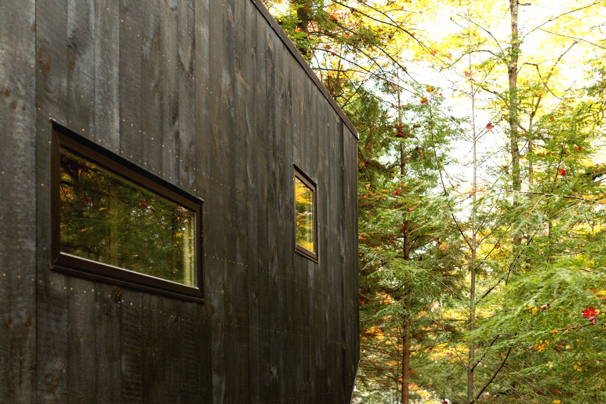 Маленький домик на колесах для дачи - фото 4