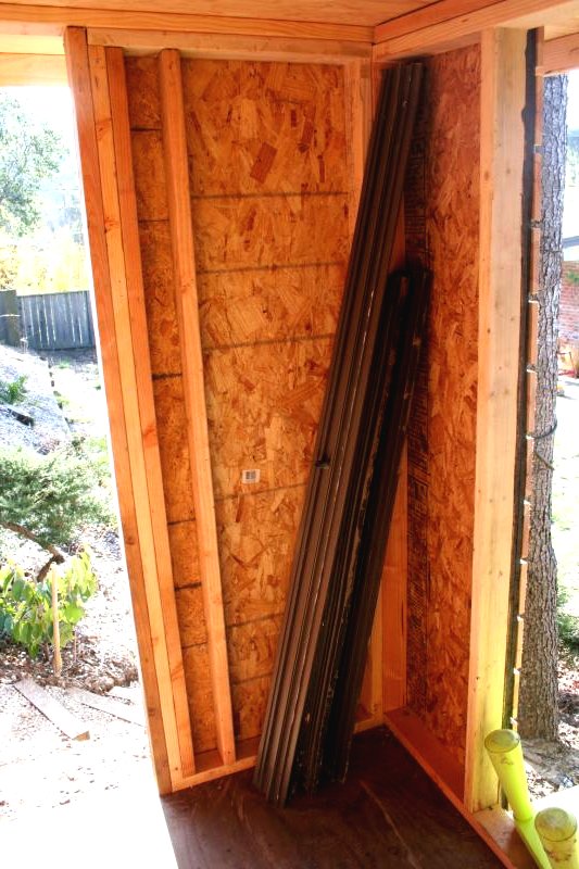 Небольшой садовый домик - фото 2