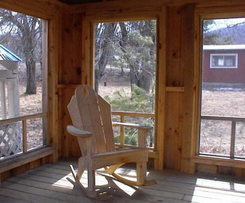 Интересная закрытая беседка - фото 3