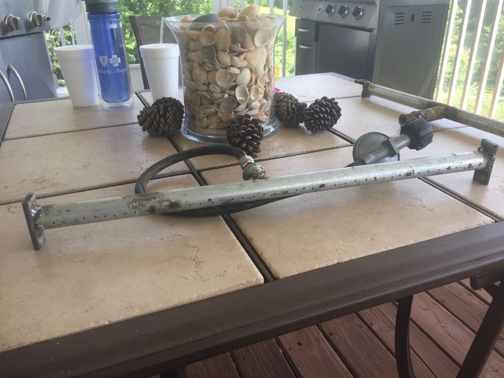 Оригинальный стол с камином в центре - фото 7