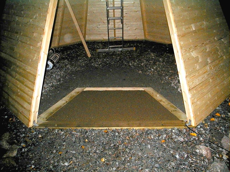 Закрытая беседка - фото 12