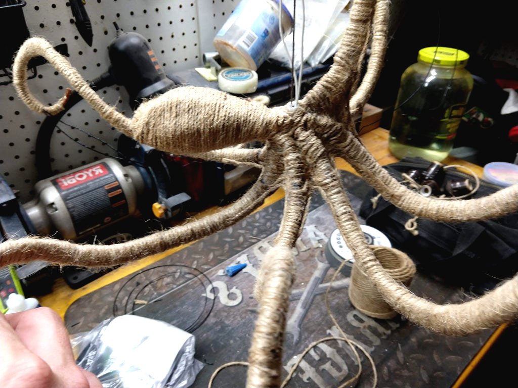 Оригинальная потолочная лампа - фото 13