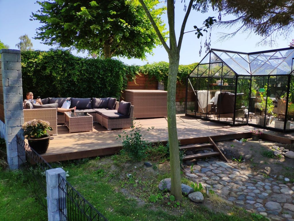 Терраса с беседкой из закаленного стекла - фото 2