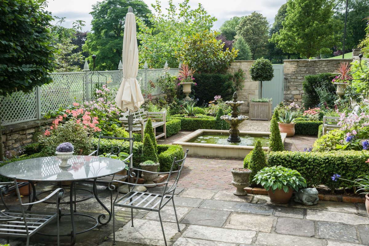 Сад с фонтаном - фото 2