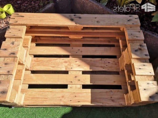 Садовый диван из поддона - фото 3