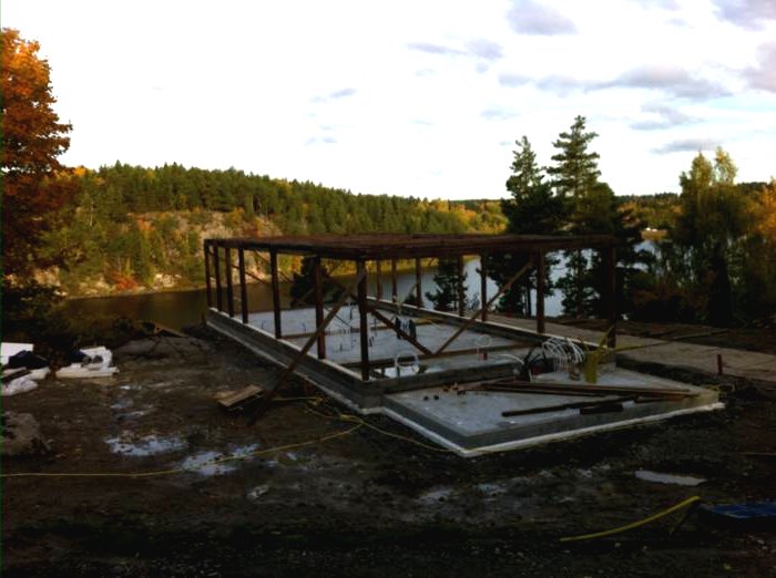 Необычный дом с видом на озеро - фото 8