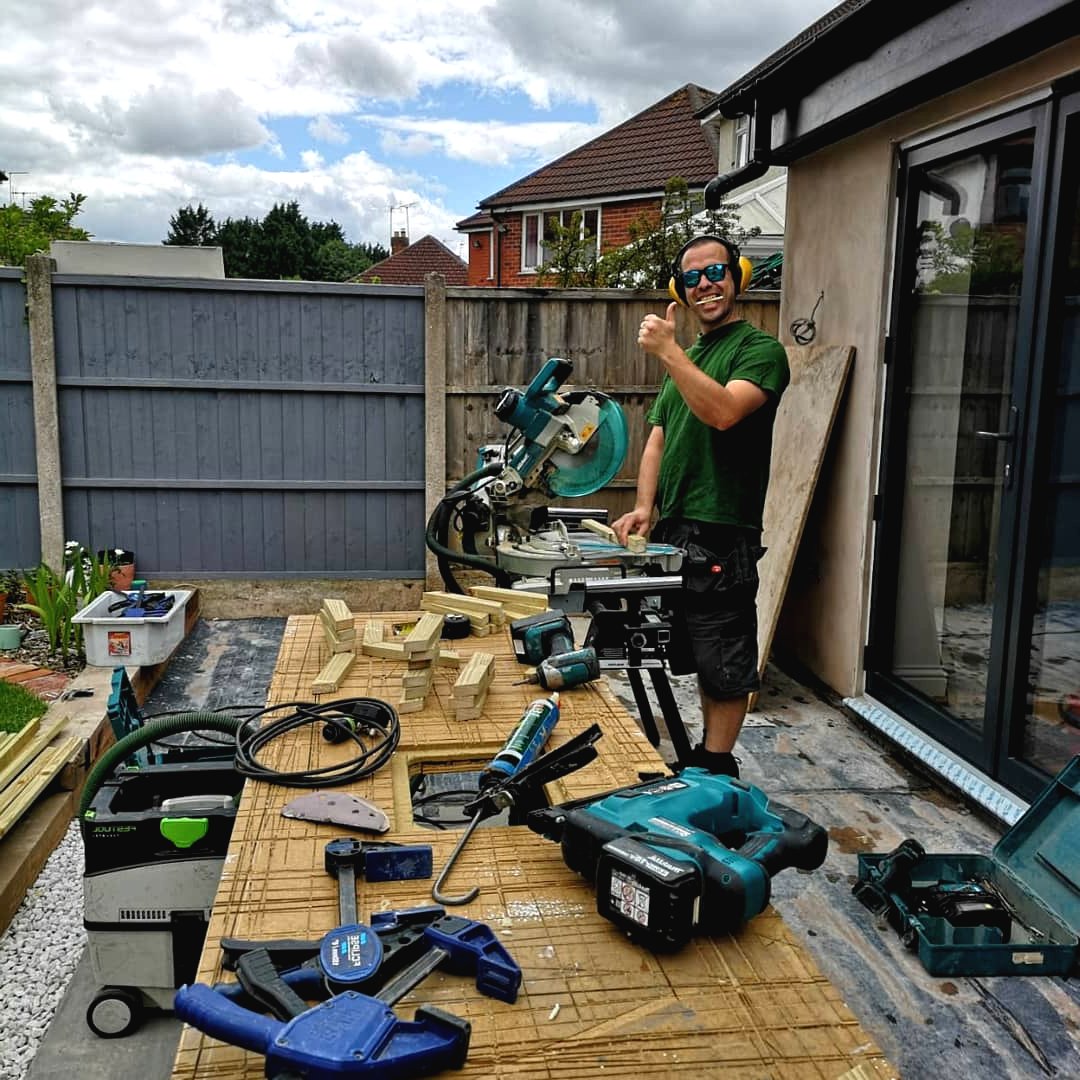 Необычный декор забора - фото 4