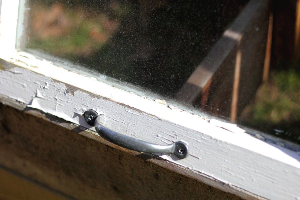 Мини-теплица из старых окон - фото 5