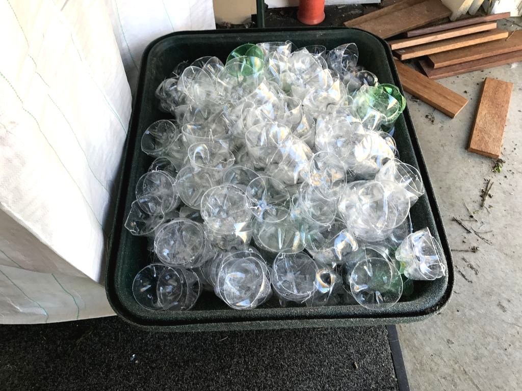 Теплица из пластиковых бутылок - фото 6