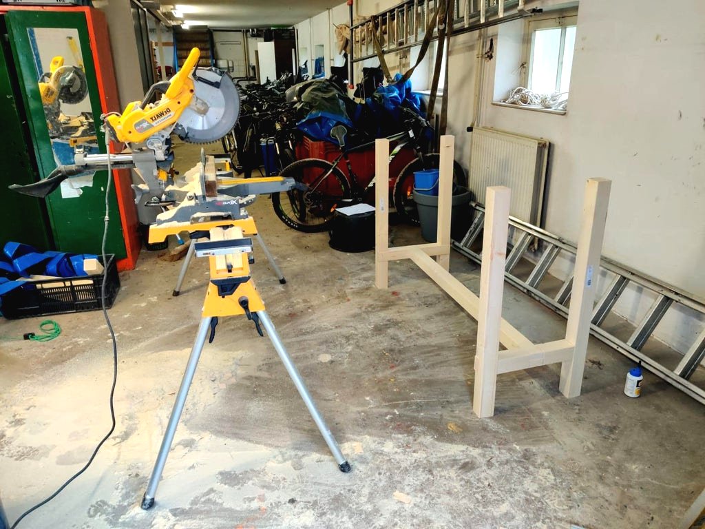 Стол на кухню своими руками - фото 8