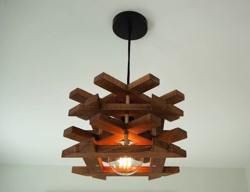 Деревянный подвесной светильник - фото 6