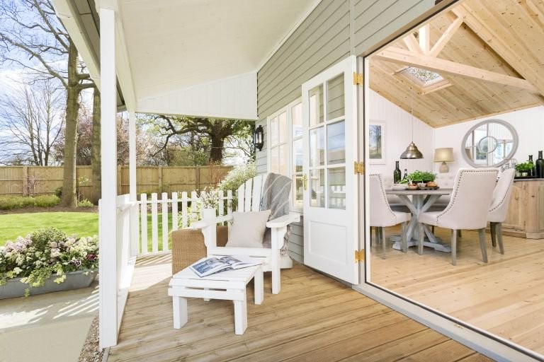 Небольшой дом с верандой - фото 4