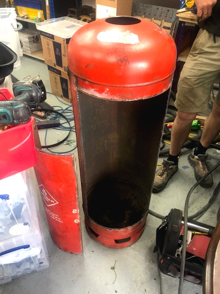 Коптильня горячего копчения своими руками из баллона - фото 3