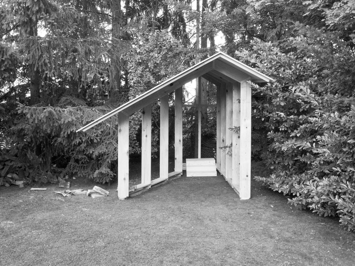 Необычный дровяник - беседка своими руками - фото 11