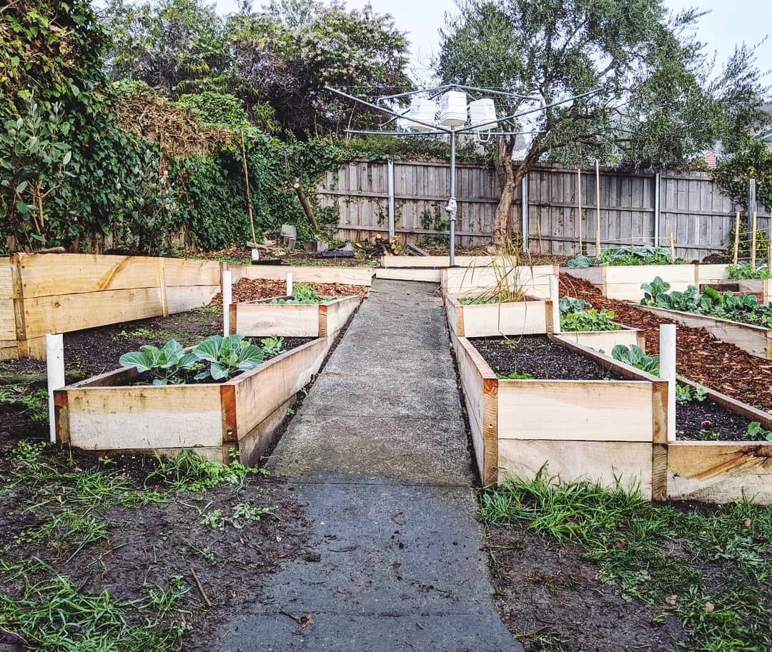 Парник из полиэтиленовой пленки своими руками - фото 2