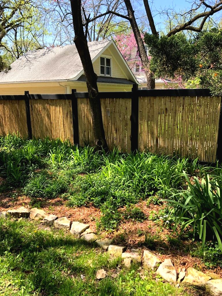 Необычный забор - фото 3