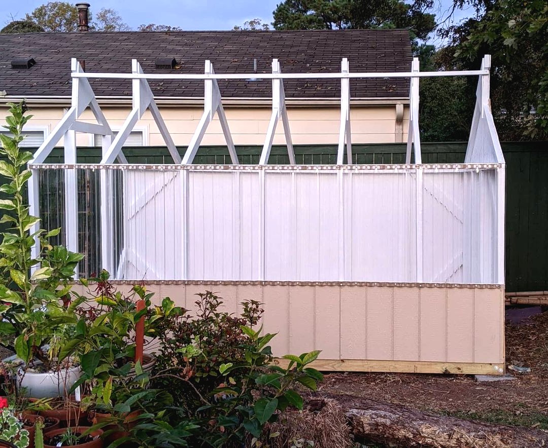 Теплица из деревянного каркаса и поликарбоната - фото 12