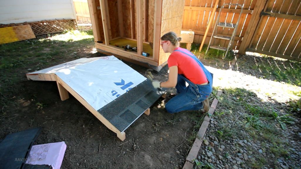 Маленький сарай размерами 1 х 2 метра - фото 15