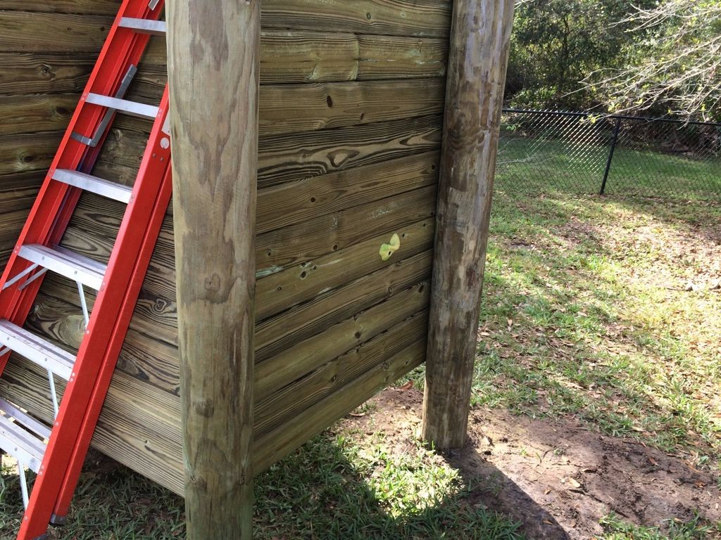 Детский дом на столбах со стеной для скалолазания - фото 11