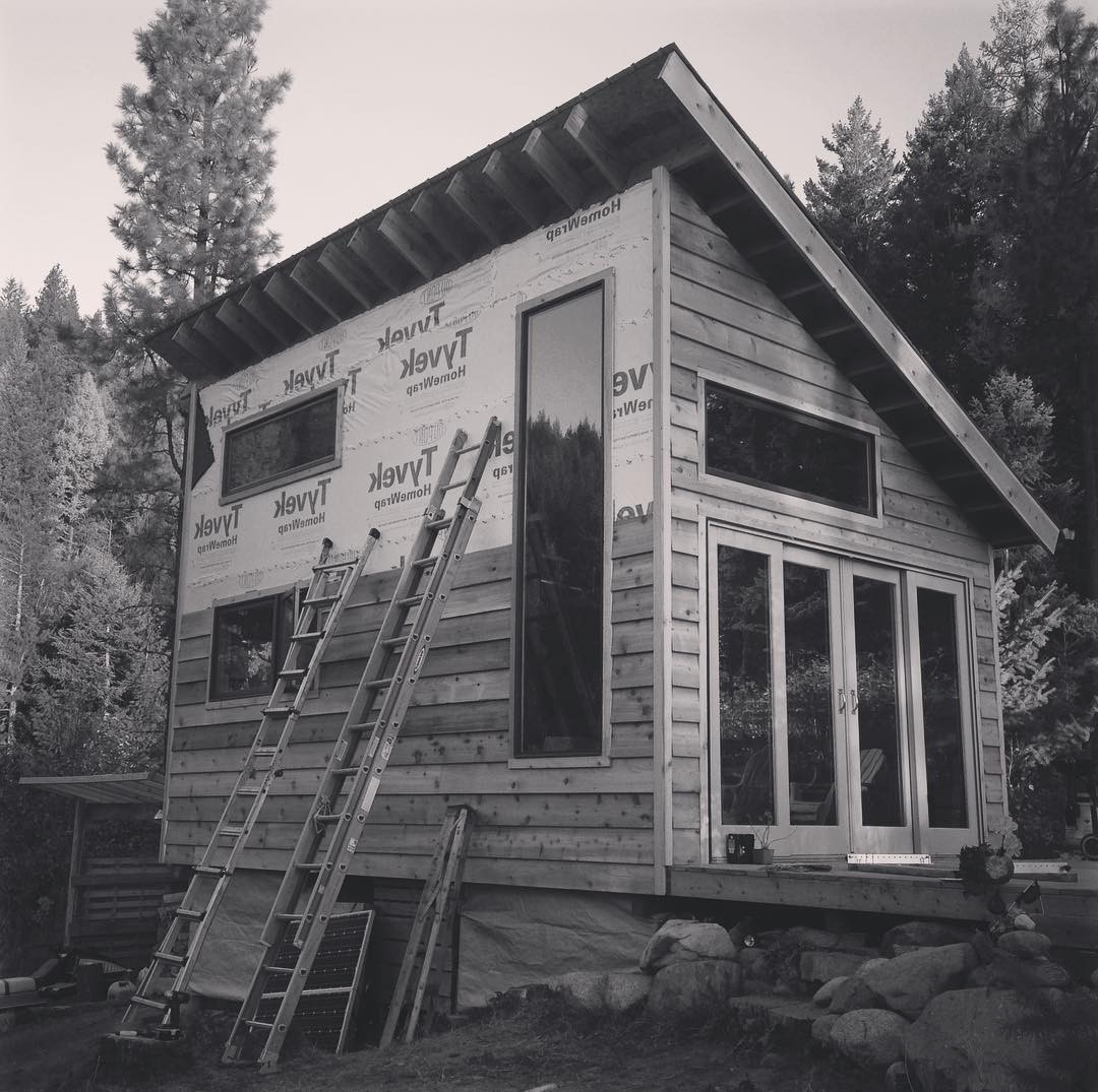 Дом с односкатной крышей в горах - фото 15