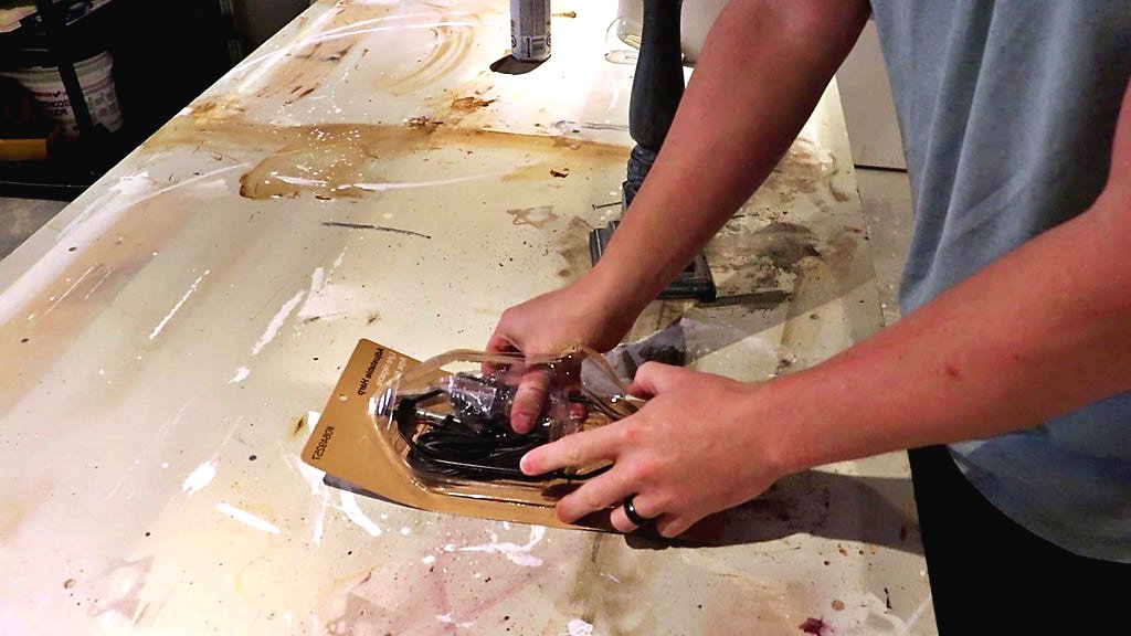 Настольная лампа из ножки стола - фото 17