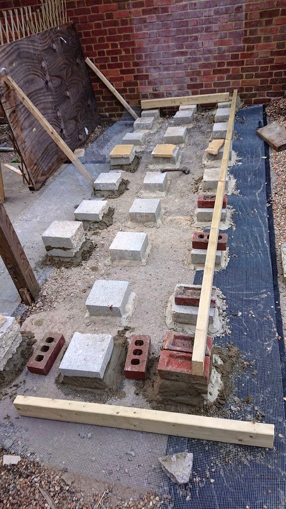 Современный сарай из дерева - фото 2