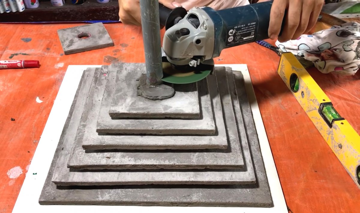 Фонтан из цемента - фото 18