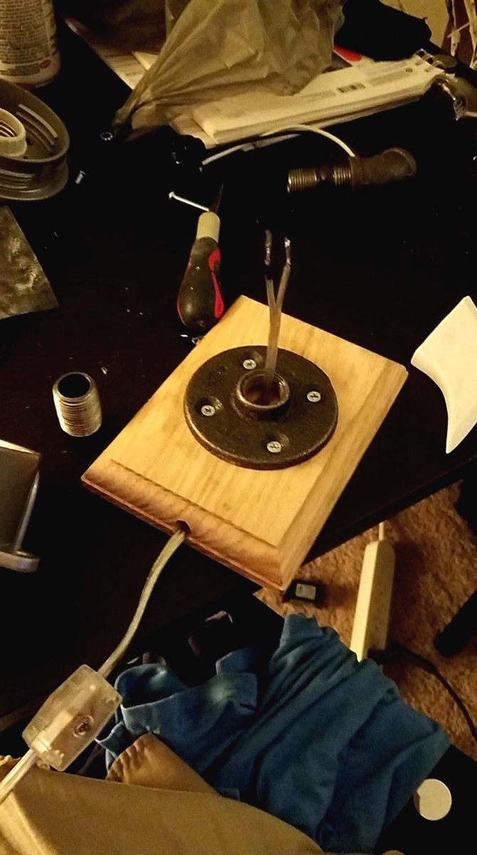 Необычная лампа в форме ракеты - фото 3