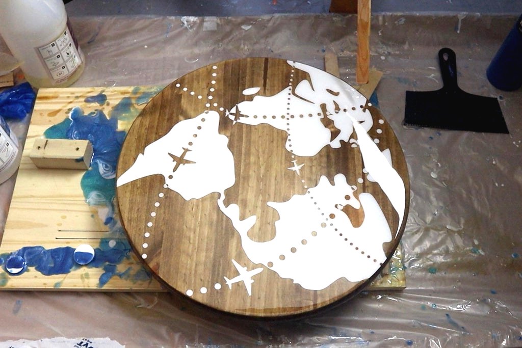 Стол из дерева и эпоксидной смолы своими руками - фото 16