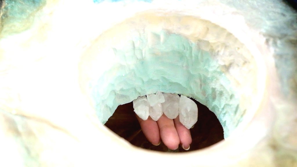 Стол из эпоксидной смолы и дерева своими руками - фото 13