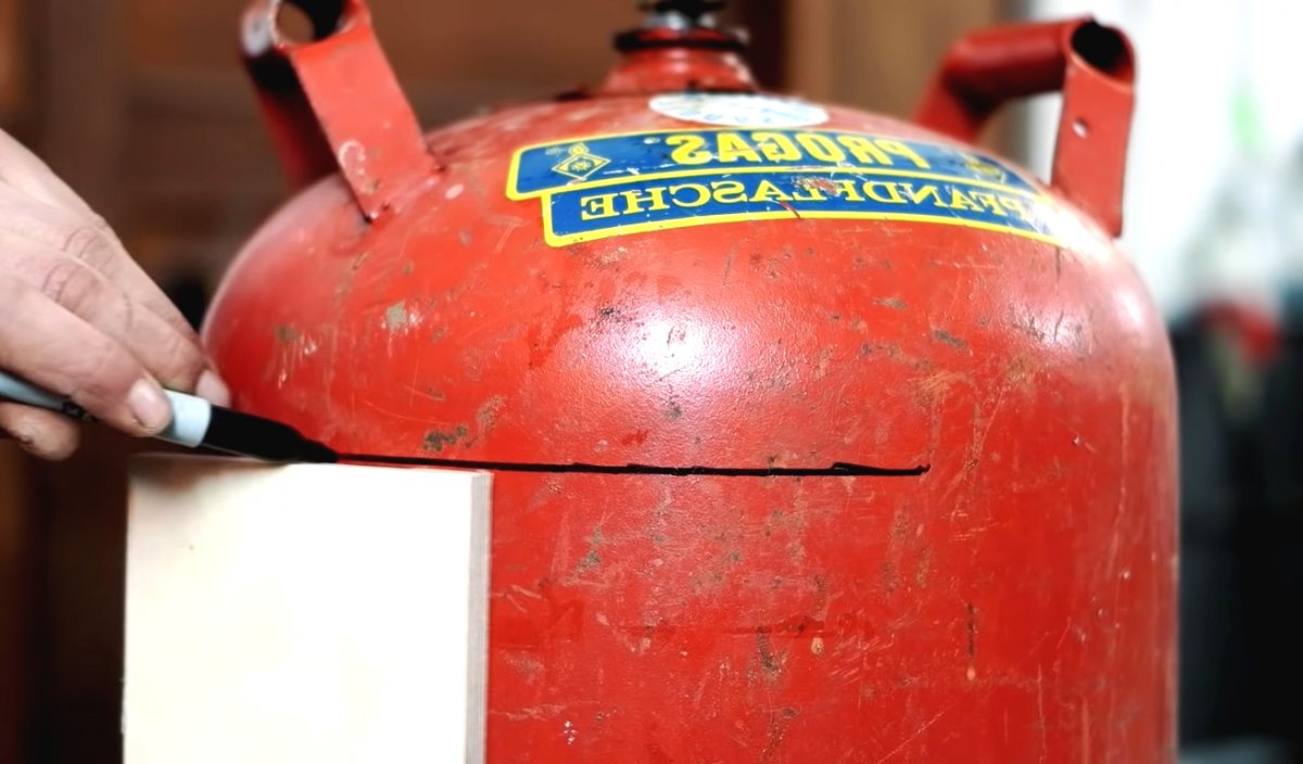 Механическая корзина для мусора из старого газового баллона - фото 4