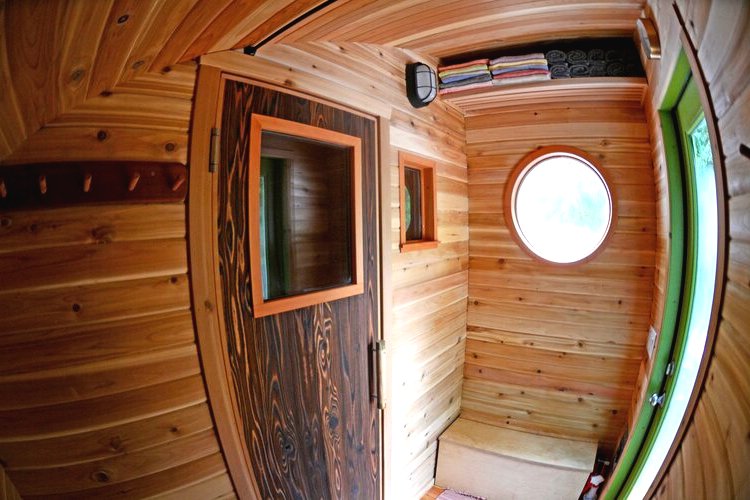 Необычная мобильная сауна - фото 20
