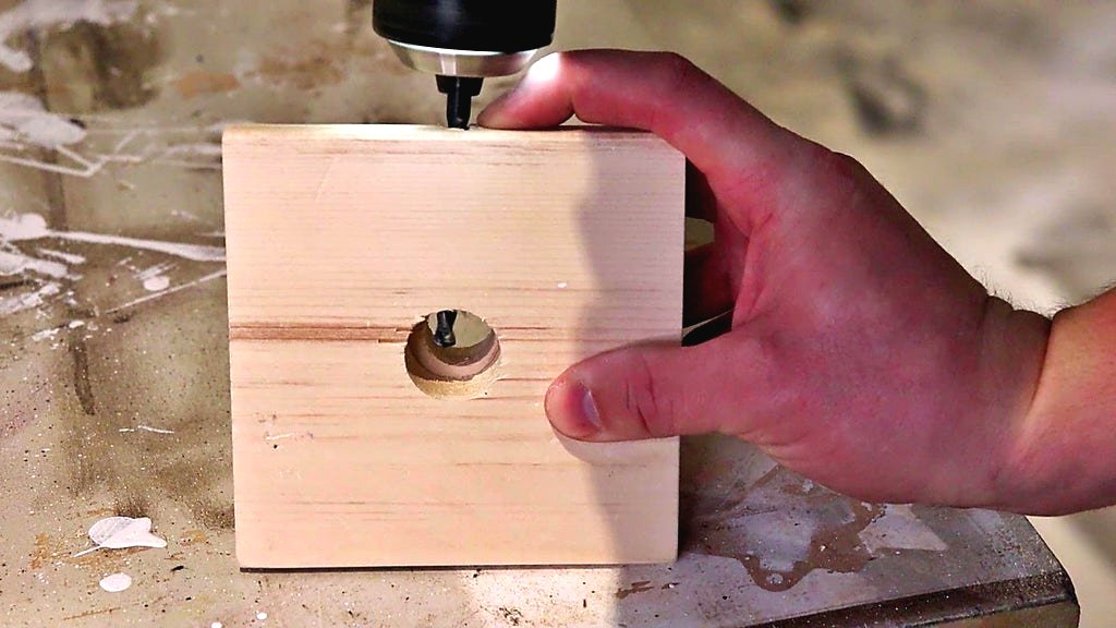 Настольная лампа из ножки стола - фото 11