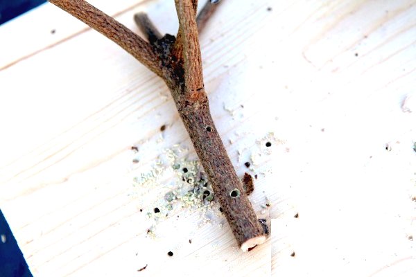 Вешалка из веток - фото 5