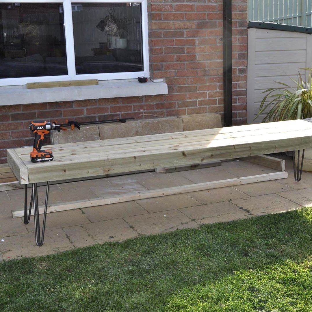 Интересная беседка из дерева - фото 10