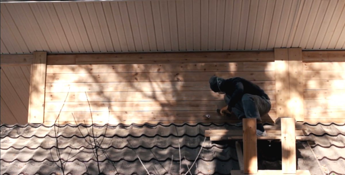 Оригинальная баня из бруса - фото 13