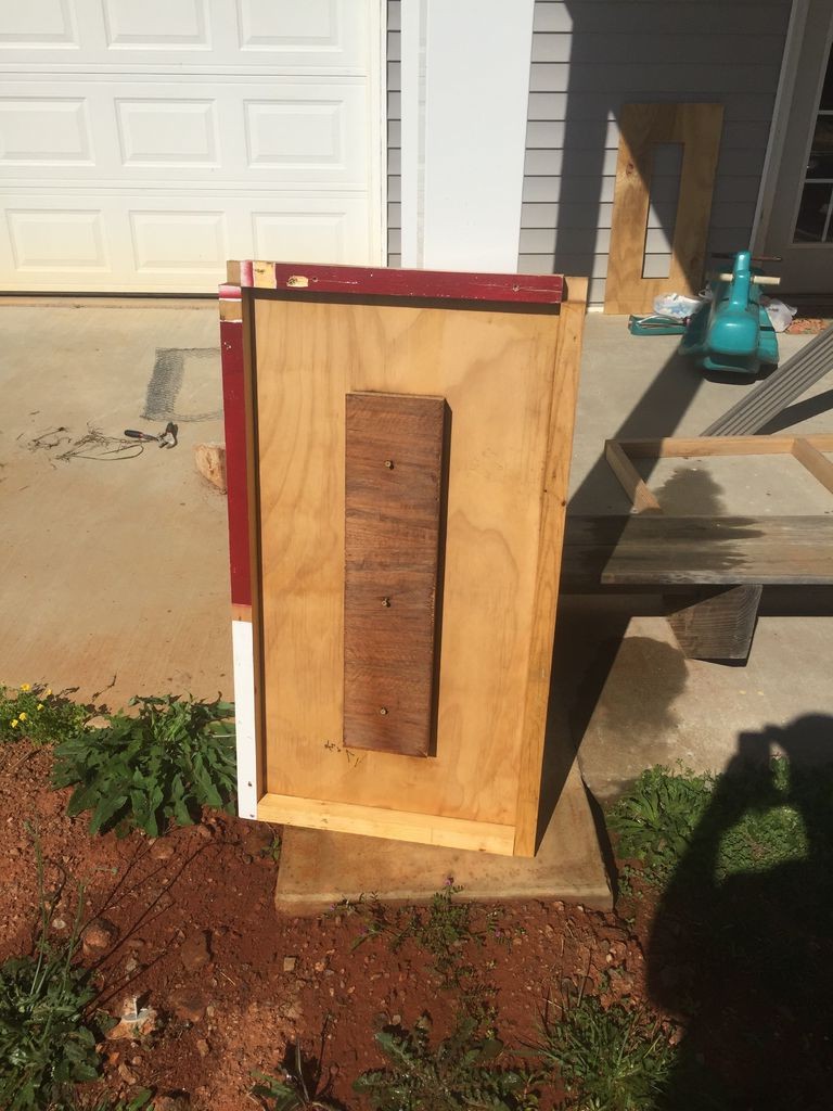 Оригинальный стол с камином в центре - фото 2