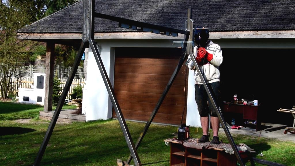 Садовые качели из железа - фото 5