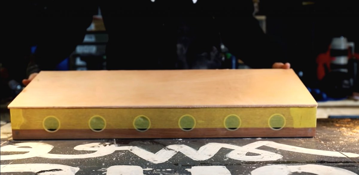 Необычная вешалка и полка для одежды - фото 8