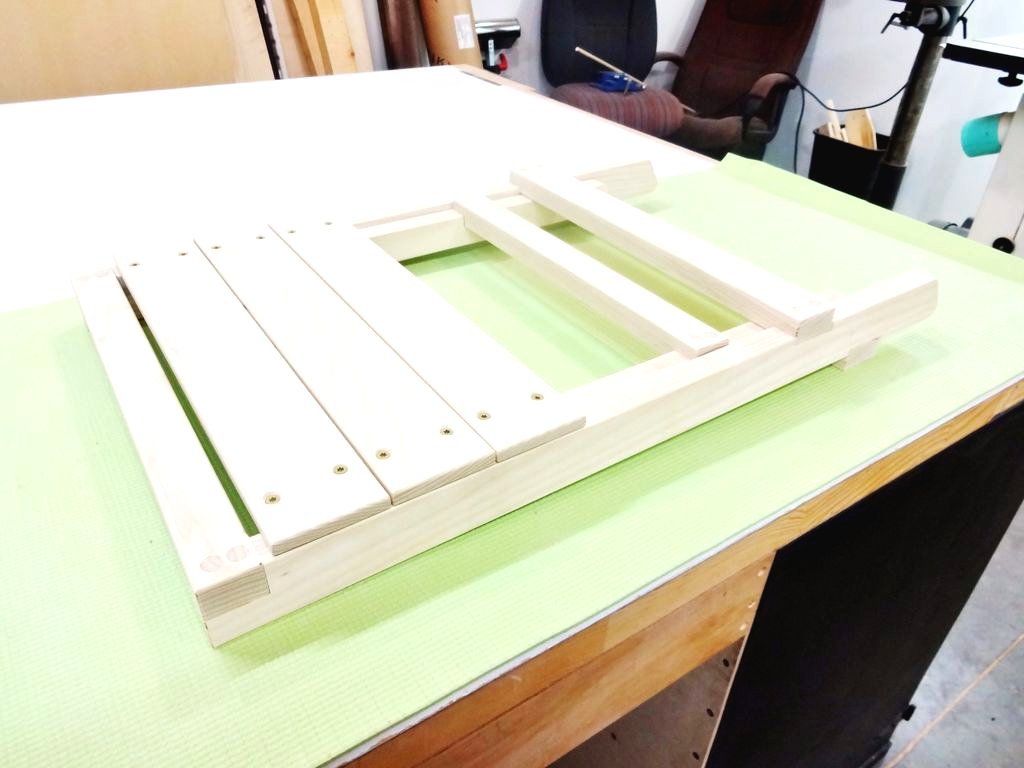 Необычные складные стулья - фото 18