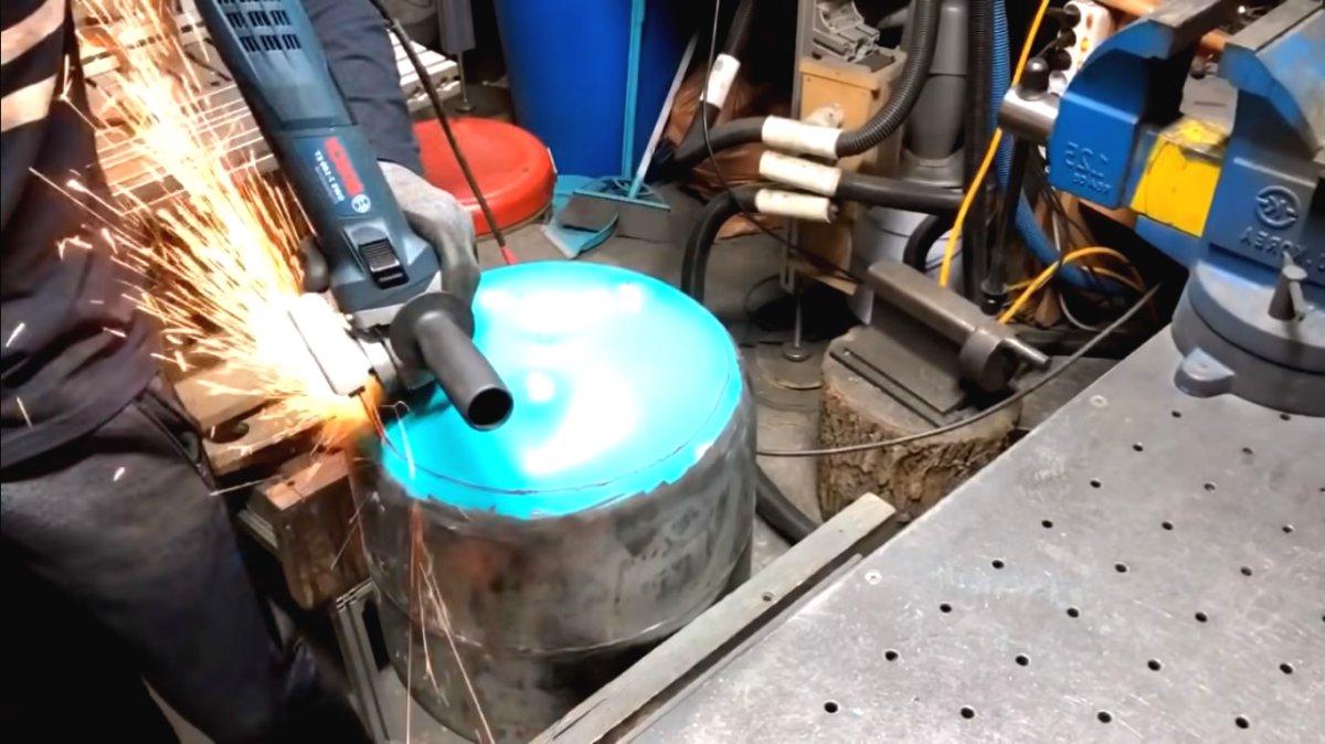 Буржуйка из старого газового баллона - фото 14