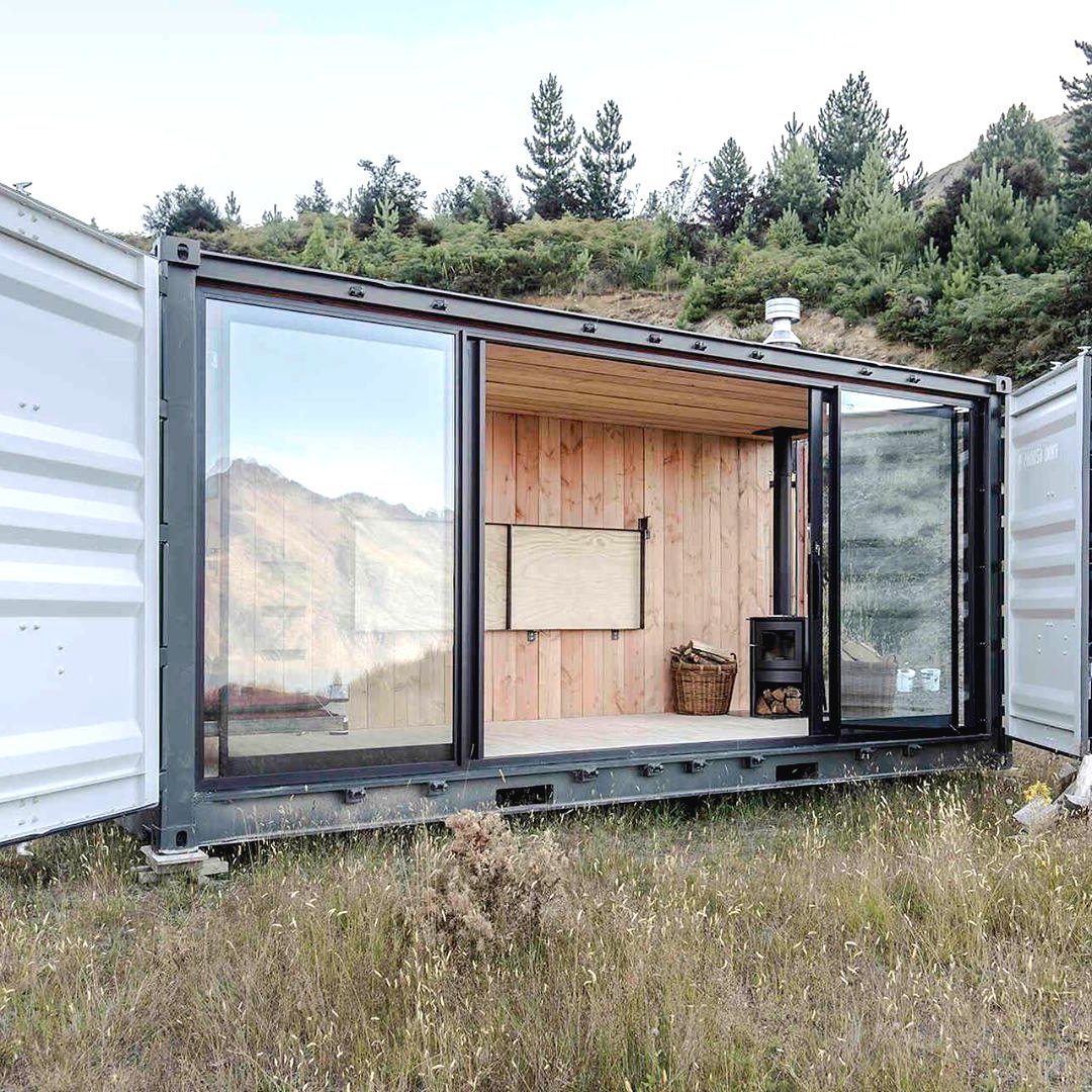 Простой дом из 6 метрового контейнера - фото 3