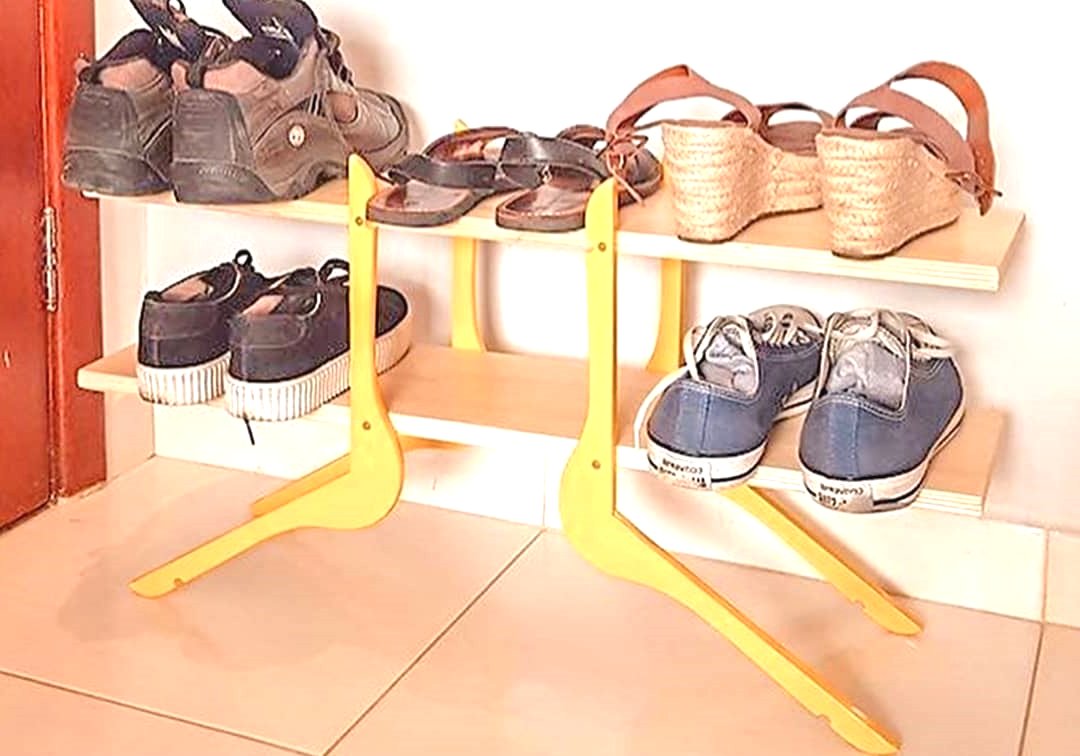 Маленькие идеи из деревянных вешалок - фото 5