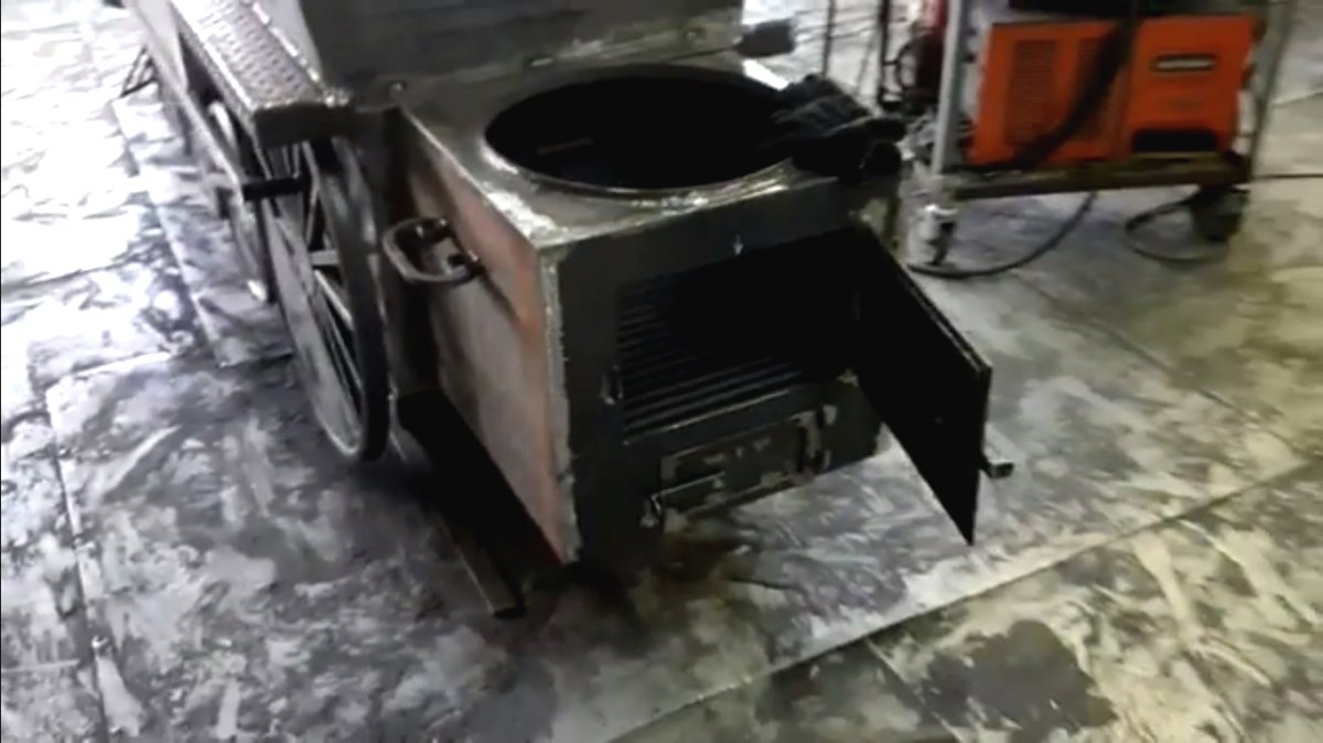 Мангал в виде паровоза - фото 13