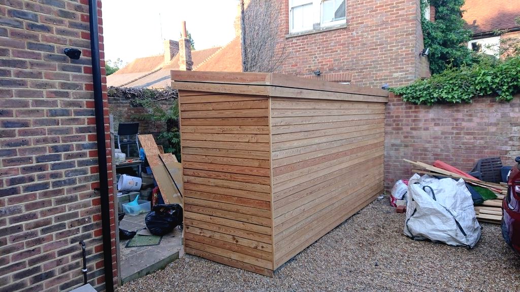 Современный сарай из дерева - фото 20