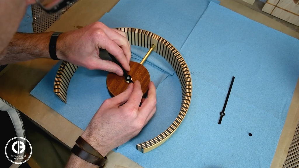 Часы из фанеры своими руками - фото 19