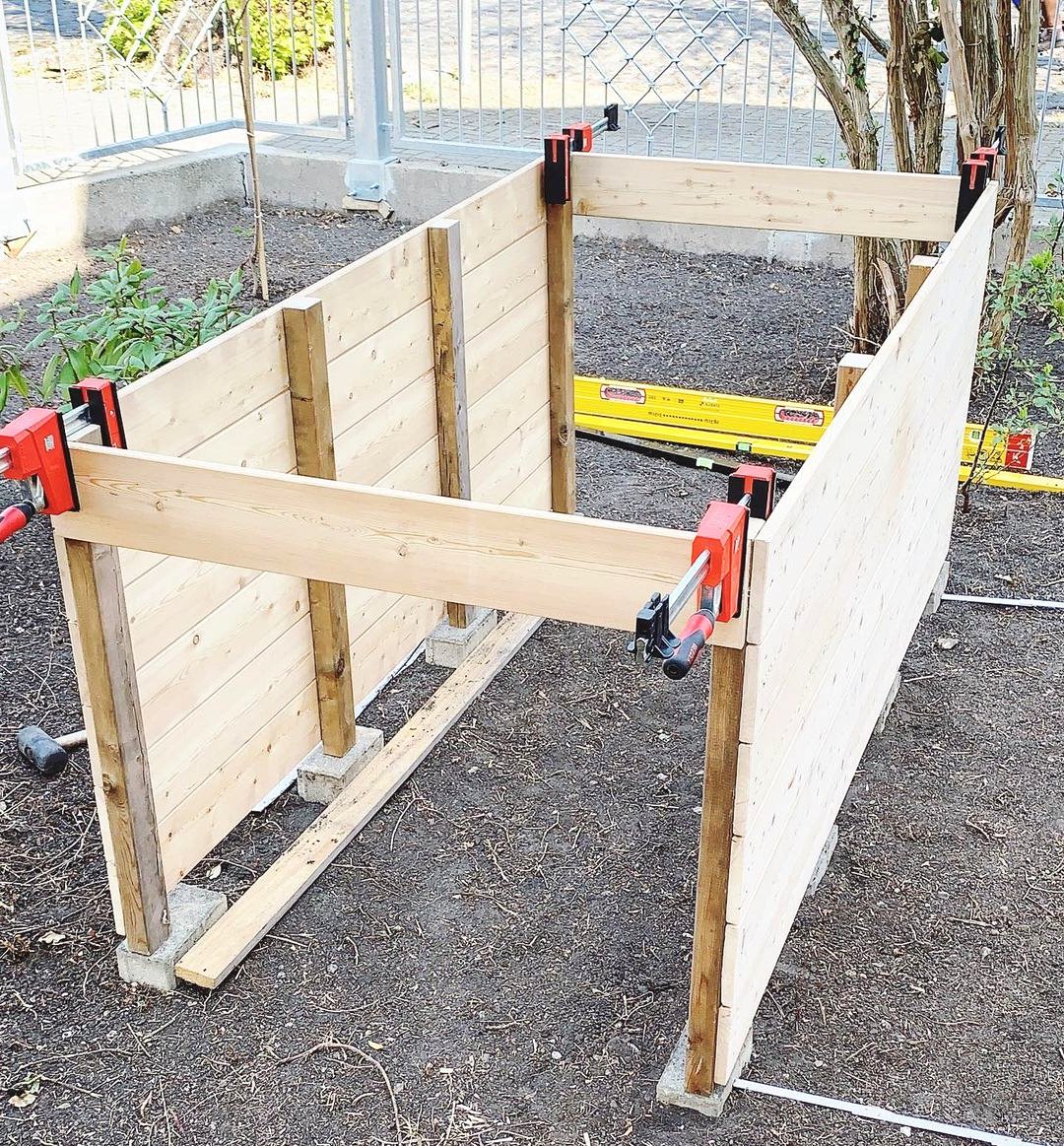 Очень красивая клумба для выращивания цветов - фото 2