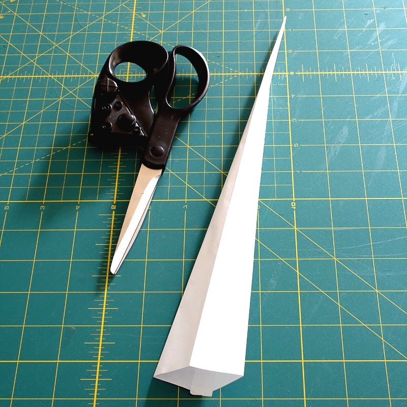 Бумажные сосульки для декора потолка - фото 6